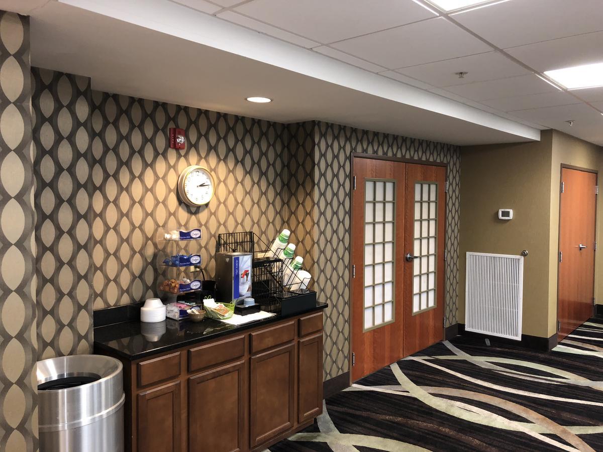 Countryview Inn & Suites Robinson المظهر الخارجي الصورة