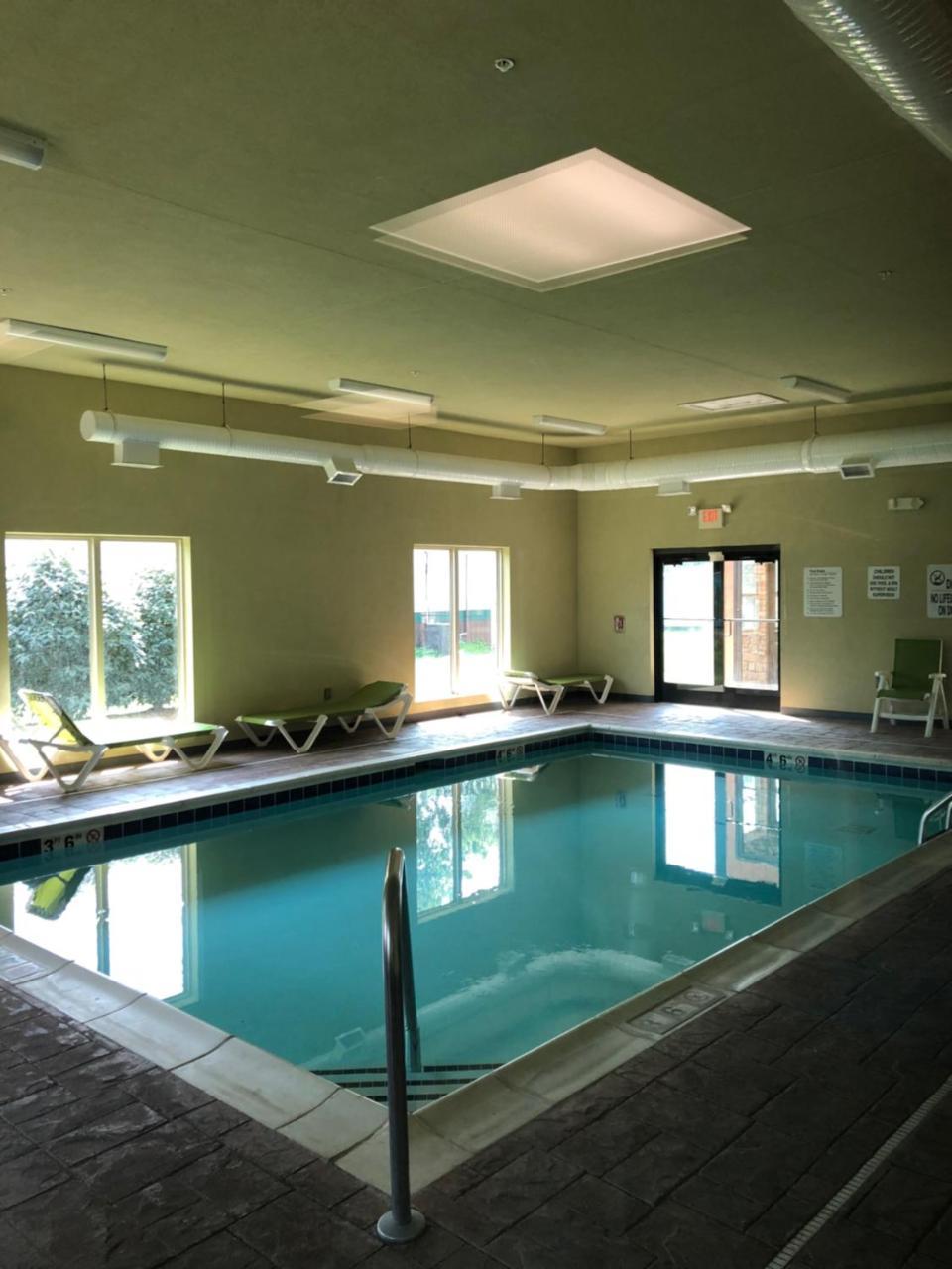 Countryview Inn & Suites Robinson المظهر الخارجي الصورة